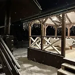 біла ведмедиця יבלוניצה