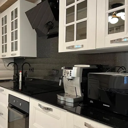 בקתה біла ведмедиця יבלוניצה