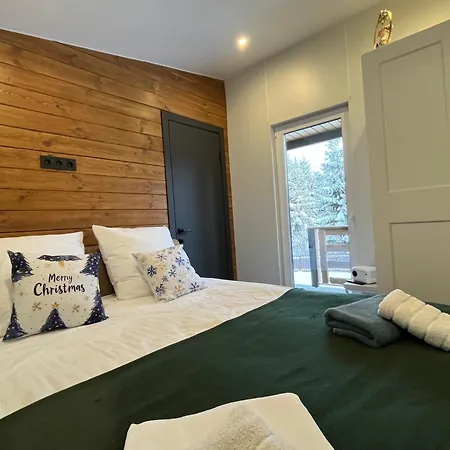 Chalet біла ведмедиця