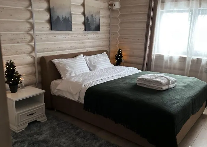 біла ведмедиця Chalet Yablunytsia