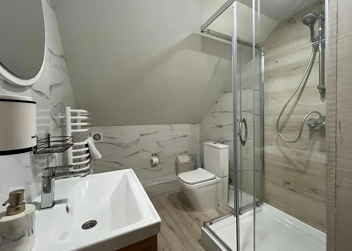 Chalet біла ведмедиця Yablunytsia